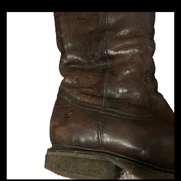 Frye women’s boots in a size 8 with wear - Picture 2 of 9